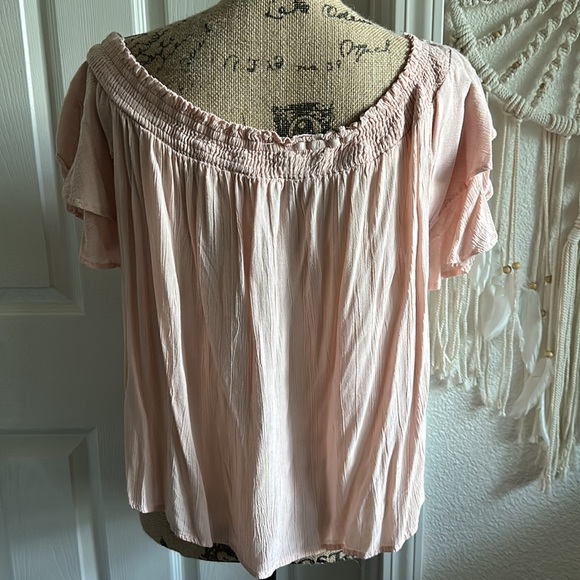 Angie | Blush Off-The- Shoulder Top | Medium - Picture 4 of 6